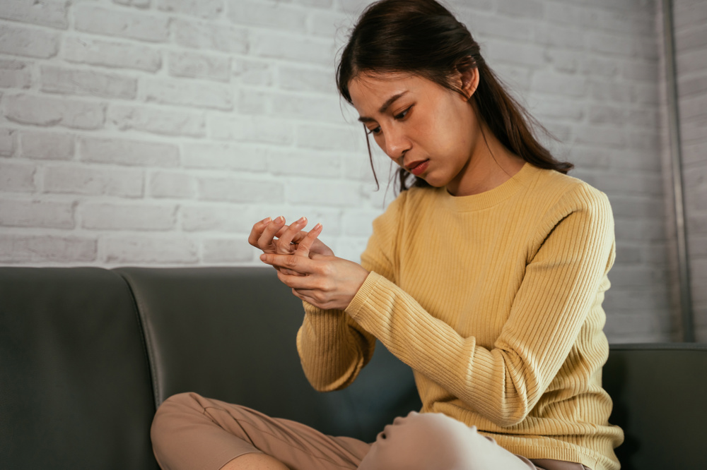  Vücutta Titreme Neden Olur? Belirtileri ve Tedavisi